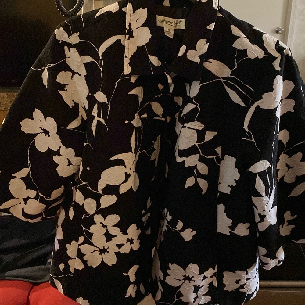 Light weight dress jacket